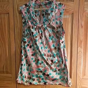 Sleeveless flowy blouse